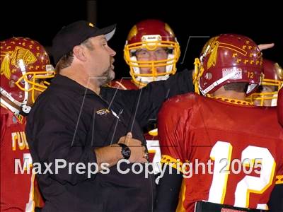 Thumbnail 2 in Hanford vs. Tulare Union (Section Playoffs) photogallery.