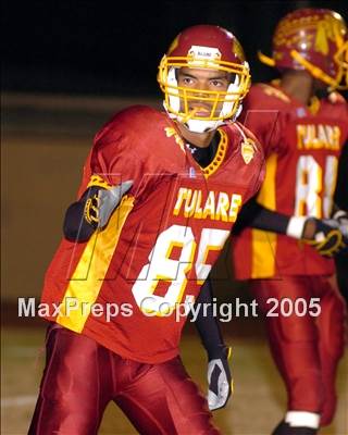 Thumbnail 3 in Hanford vs. Tulare Union (Section Playoffs) photogallery.