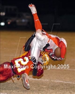 Thumbnail 2 in Hanford vs. Tulare Union (Section Playoffs) photogallery.