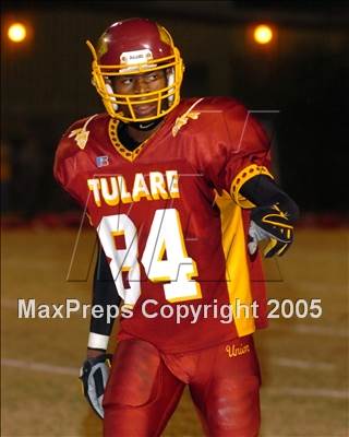 Thumbnail 3 in Hanford vs. Tulare Union (Section Playoffs) photogallery.