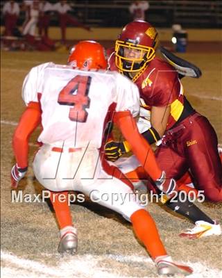 Thumbnail 1 in Hanford vs. Tulare Union (Section Playoffs) photogallery.