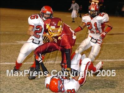 Thumbnail 2 in Hanford vs. Tulare Union (Section Playoffs) photogallery.