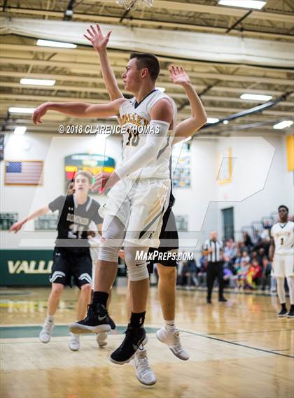 Thumbnail 3 in Dominion @ Loudoun Valley photogallery.