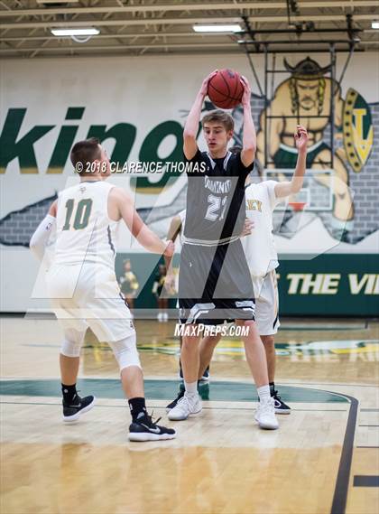 Thumbnail 1 in Dominion @ Loudoun Valley photogallery.