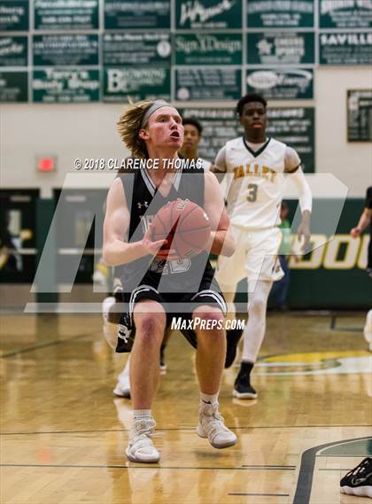 Thumbnail 2 in Dominion @ Loudoun Valley photogallery.