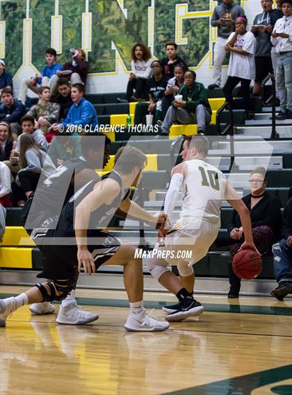 Thumbnail 3 in Dominion @ Loudoun Valley photogallery.
