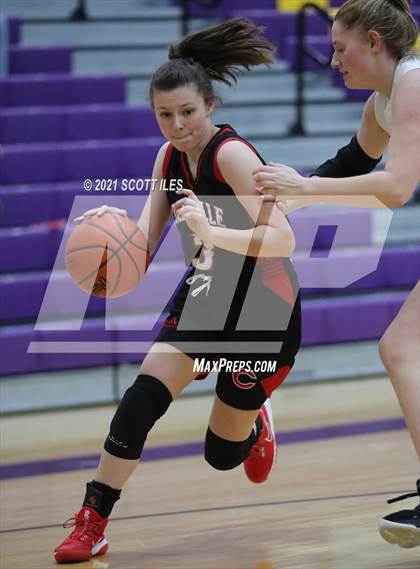 Thumbnail 3 in Bloom-Carroll vs. Circleville photogallery.