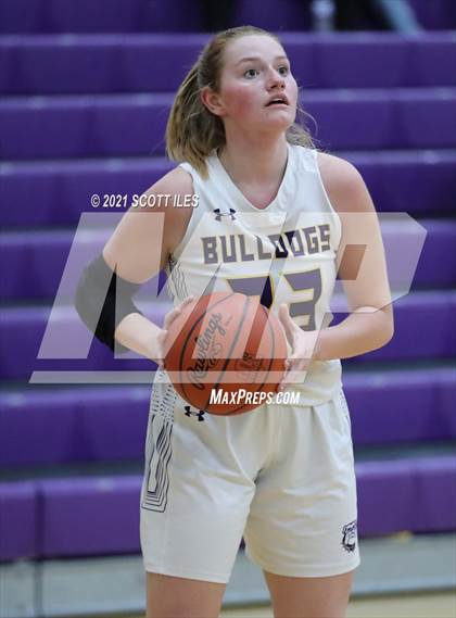 Thumbnail 3 in Bloom-Carroll vs. Circleville photogallery.