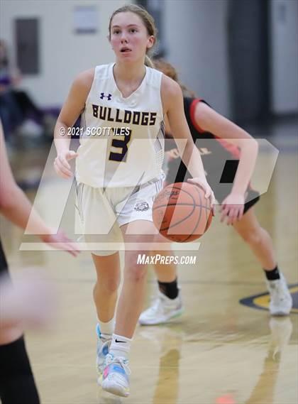 Thumbnail 1 in Bloom-Carroll vs. Circleville photogallery.