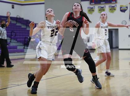 Thumbnail 1 in Bloom-Carroll vs. Circleville photogallery.
