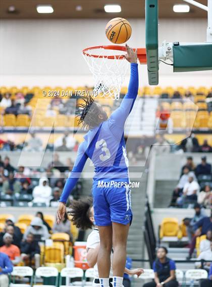 Thumbnail 1 in Norview vs Woodside (VHSL 5B Semifinal) photogallery.