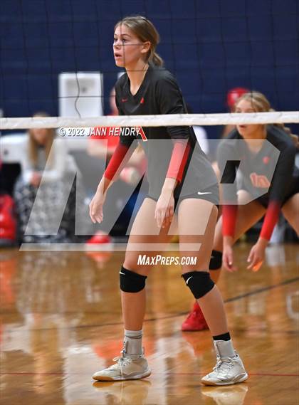 Thumbnail 3 in Marin Catholic vs. Madison (Durango Fall Classic) photogallery.