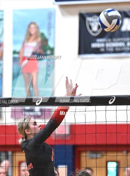 Thumbnail 1 in Marin Catholic vs. Madison (Durango Fall Classic) photogallery.