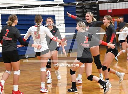 Thumbnail 3 in Marin Catholic vs. Madison (Durango Fall Classic) photogallery.