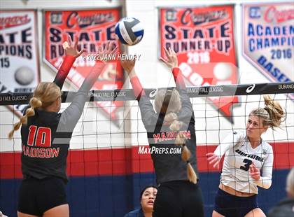 Thumbnail 2 in Marin Catholic vs. Madison (Durango Fall Classic) photogallery.