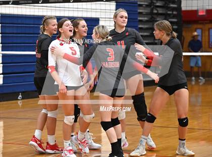 Thumbnail 2 in Marin Catholic vs. Madison (Durango Fall Classic) photogallery.