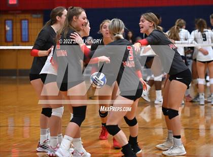 Thumbnail 3 in Marin Catholic vs. Madison (Durango Fall Classic) photogallery.