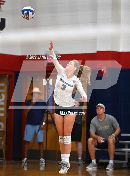 Thumbnail 2 in Marin Catholic vs. Madison (Durango Fall Classic) photogallery.