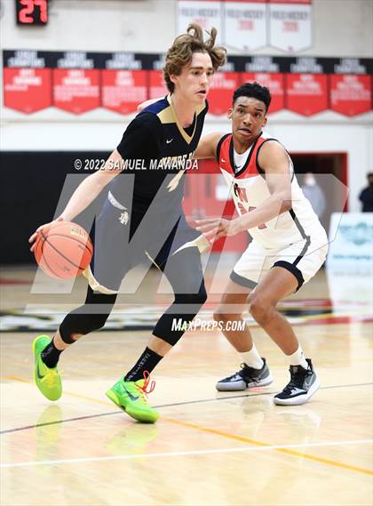 Thumbnail 2 in  Notre Dame (SO) @ Harvard-Westlake photogallery.
