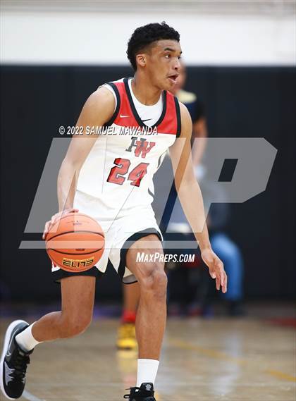 Thumbnail 2 in  Notre Dame (SO) @ Harvard-Westlake photogallery.