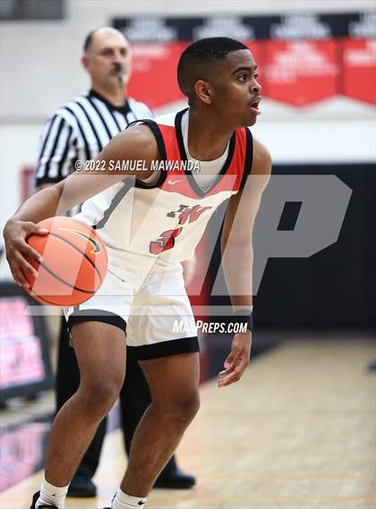 Thumbnail 3 in  Notre Dame (SO) @ Harvard-Westlake photogallery.
