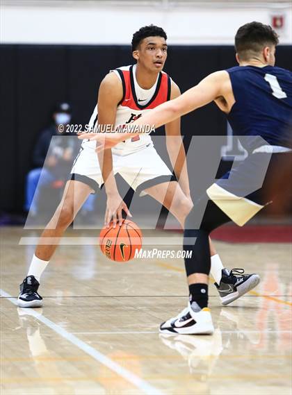 Thumbnail 2 in  Notre Dame (SO) @ Harvard-Westlake photogallery.