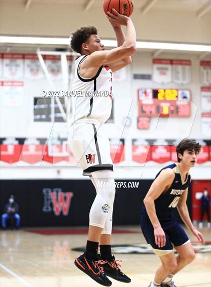 Thumbnail 2 in  Notre Dame (SO) @ Harvard-Westlake photogallery.