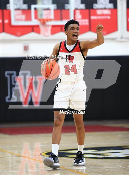 Thumbnail 3 in  Notre Dame (SO) @ Harvard-Westlake photogallery.