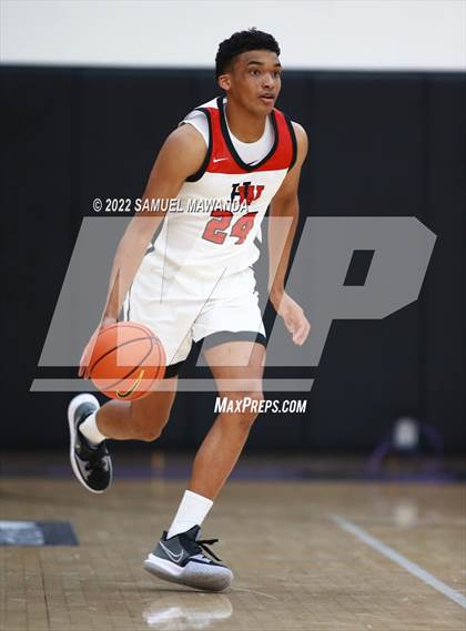 Thumbnail 1 in  Notre Dame (SO) @ Harvard-Westlake photogallery.