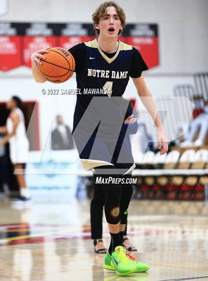 Thumbnail 2 in  Notre Dame (SO) @ Harvard-Westlake photogallery.