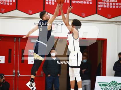 Thumbnail 3 in  Notre Dame (SO) @ Harvard-Westlake photogallery.