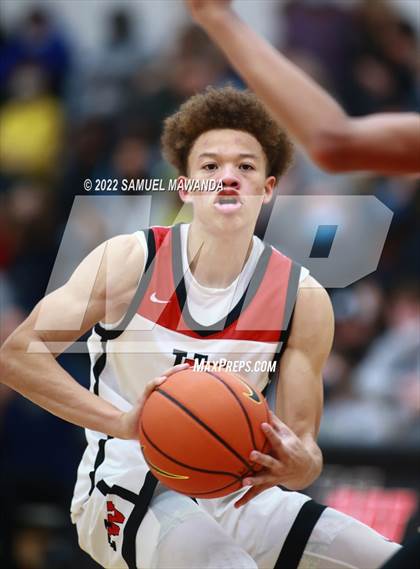 Thumbnail 1 in  Notre Dame (SO) @ Harvard-Westlake photogallery.