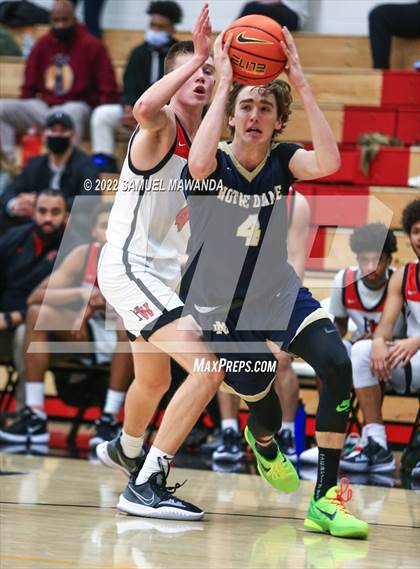 Thumbnail 1 in  Notre Dame (SO) @ Harvard-Westlake photogallery.