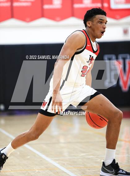 Thumbnail 1 in  Notre Dame (SO) @ Harvard-Westlake photogallery.