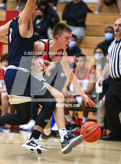 Thumbnail 2 in  Notre Dame (SO) @ Harvard-Westlake photogallery.