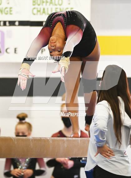 Thumbnail 3 in Frontier vs Orchard Park vs Clarence photogallery.
