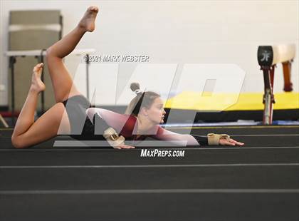 Thumbnail 3 in Frontier vs Orchard Park vs Clarence photogallery.