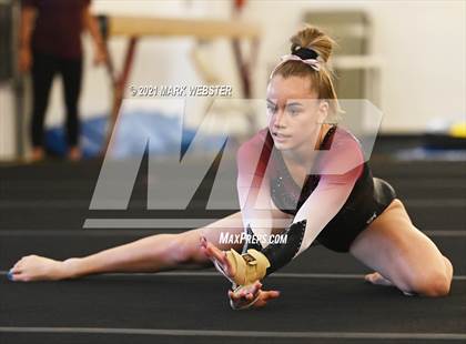 Thumbnail 1 in Frontier vs Orchard Park vs Clarence photogallery.