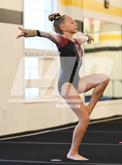 Thumbnail 2 in Frontier vs Orchard Park vs Clarence photogallery.