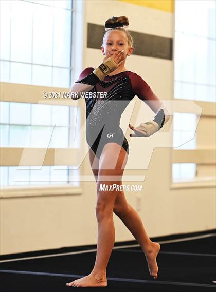 Thumbnail 3 in Frontier vs Orchard Park vs Clarence photogallery.