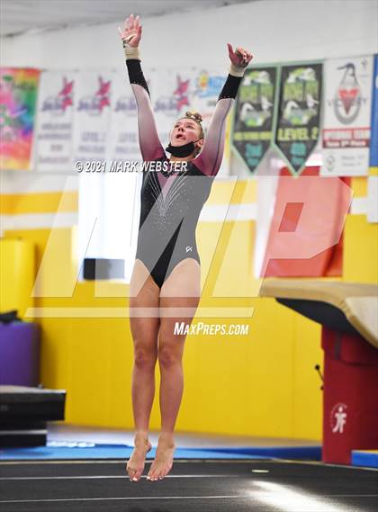 Thumbnail 2 in Frontier vs Orchard Park vs Clarence photogallery.