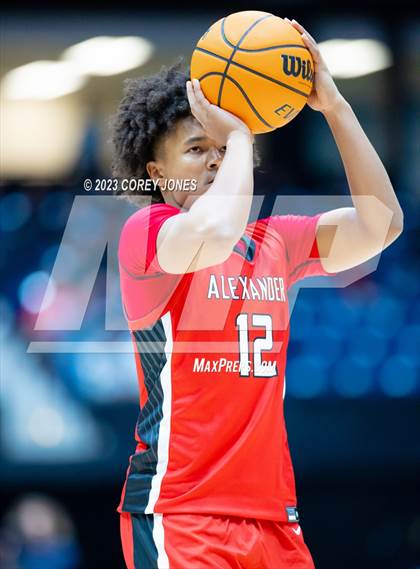 Thumbnail 2 in Alexander vs Lee County (GHSA 6A State Championship) photogallery.