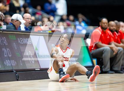 Thumbnail 1 in Alexander vs Lee County (GHSA 6A State Championship) photogallery.