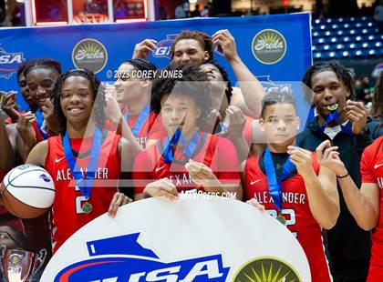 Thumbnail 2 in Alexander vs Lee County (GHSA 6A State Championship) photogallery.