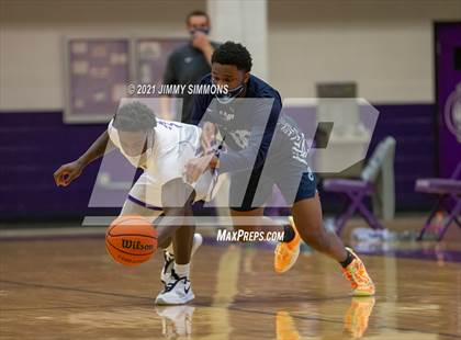 Thumbnail 3 in Belleville East @ Collinsville photogallery.