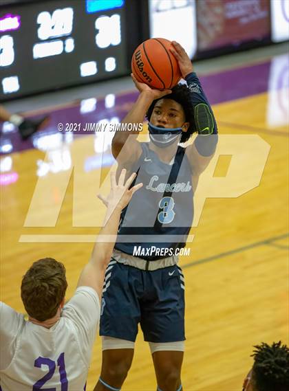 Thumbnail 1 in Belleville East @ Collinsville photogallery.