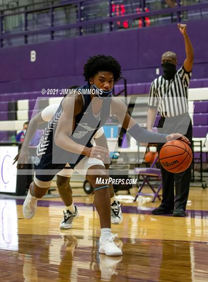 Thumbnail 1 in Belleville East @ Collinsville photogallery.