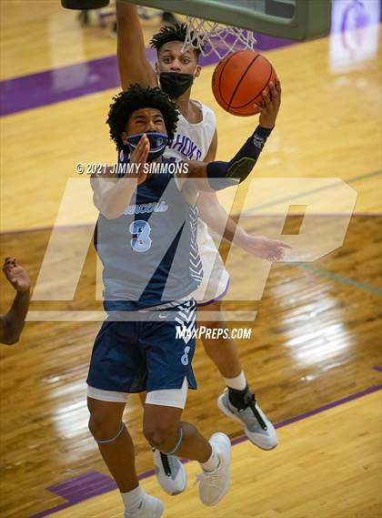 Thumbnail 3 in Belleville East @ Collinsville photogallery.
