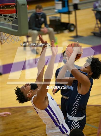 Thumbnail 2 in Belleville East @ Collinsville photogallery.
