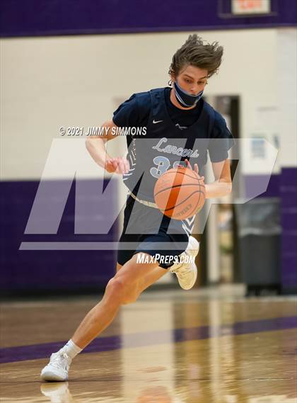 Thumbnail 2 in Belleville East @ Collinsville photogallery.